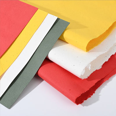 Kleurrijk plantenbaar ingebed zaadpapier handgemaakt voor bedrijven