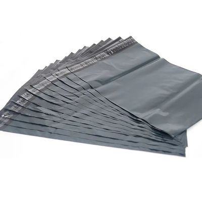 Beveiligde Poly Mailer verzendzakken LDPE aangepaste verzend enveloppen 0.045 mm dikte