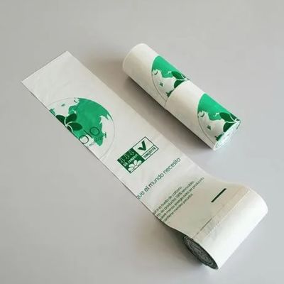 Eco-vriendelijke biologisch afbreekbare poepzakken voor honden op rol PLA PBAT-materiaal
